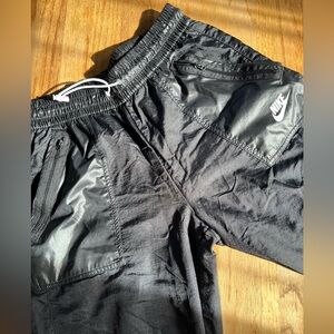 Nike track pant women medium